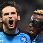 Napoli, Osimhen vince il premio come migliore attaccante. Kvaratskhelia è l’MVP della Serie A